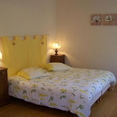 Les Cigales Bed & Breakfast Charols Exterior photo